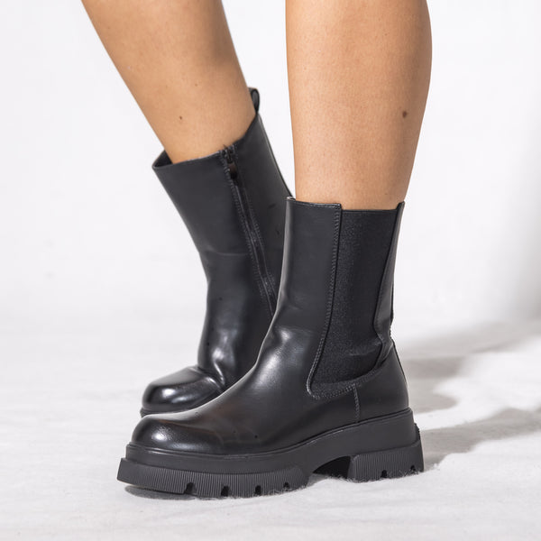 Stivaletto Basso In Ecopelle