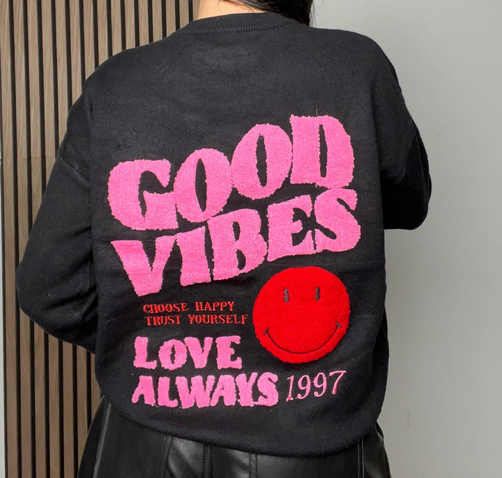 MAGLIA GOOD VIBES|Colore:Nero